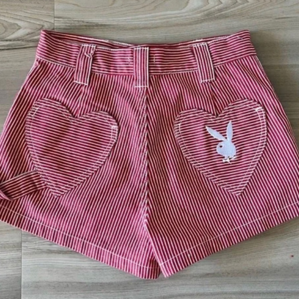 Playboy shorts with heart pockets❤️ size 23
